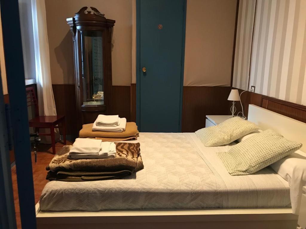 Seneca Hostel قرطبة المظهر الخارجي الصورة
